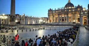 El funeral del papa Francisco: una cumbre mundial a cielo abierto para despedir al pontífice que profetizó la «III Guerra Mundial por partes»
