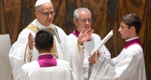 La primera actividad de León XIV como nuevo Papa: celebró una misa para los cardenales en la Capilla Sixtina